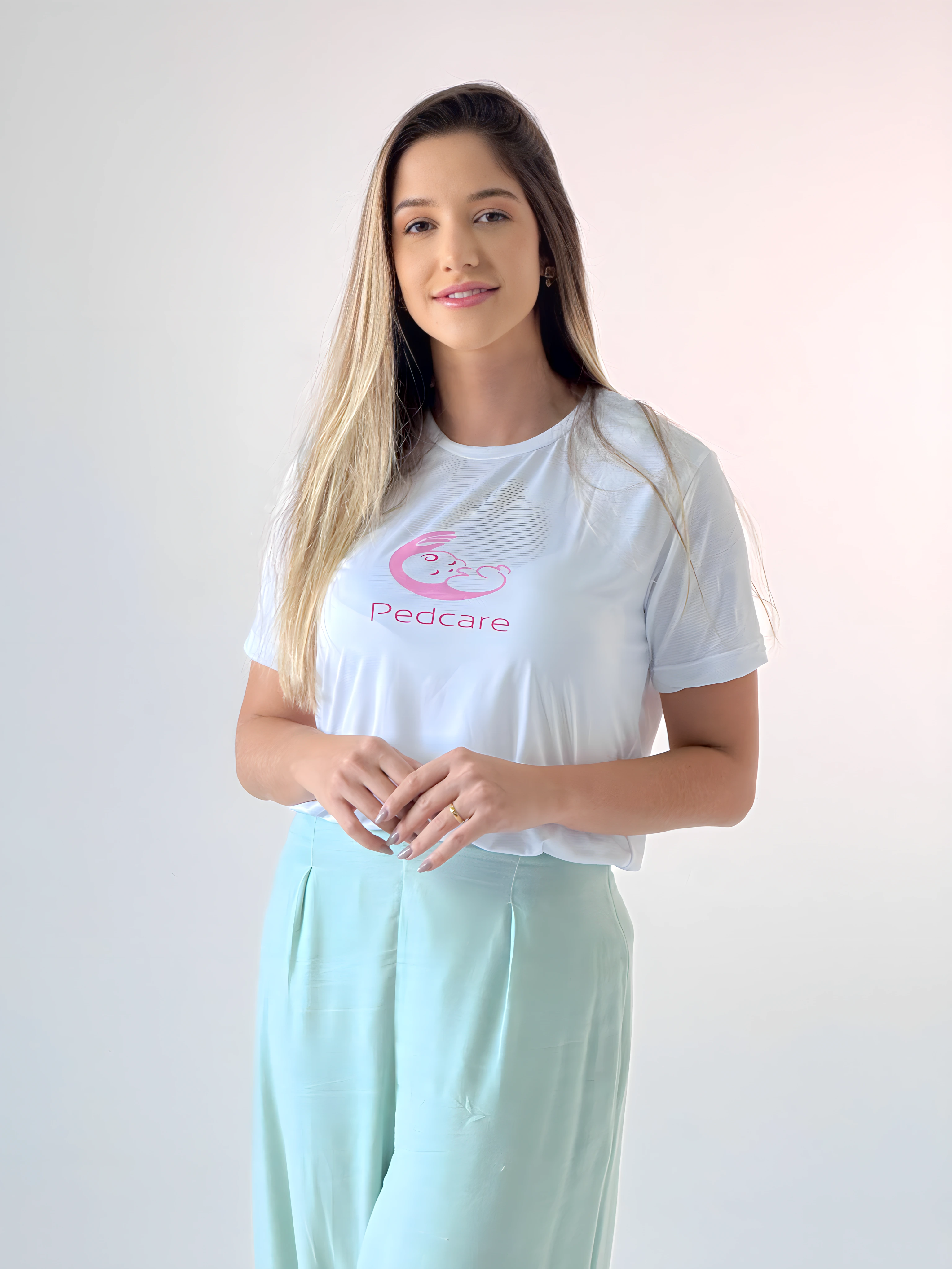 Emellyne Dias Olyntho – Médica